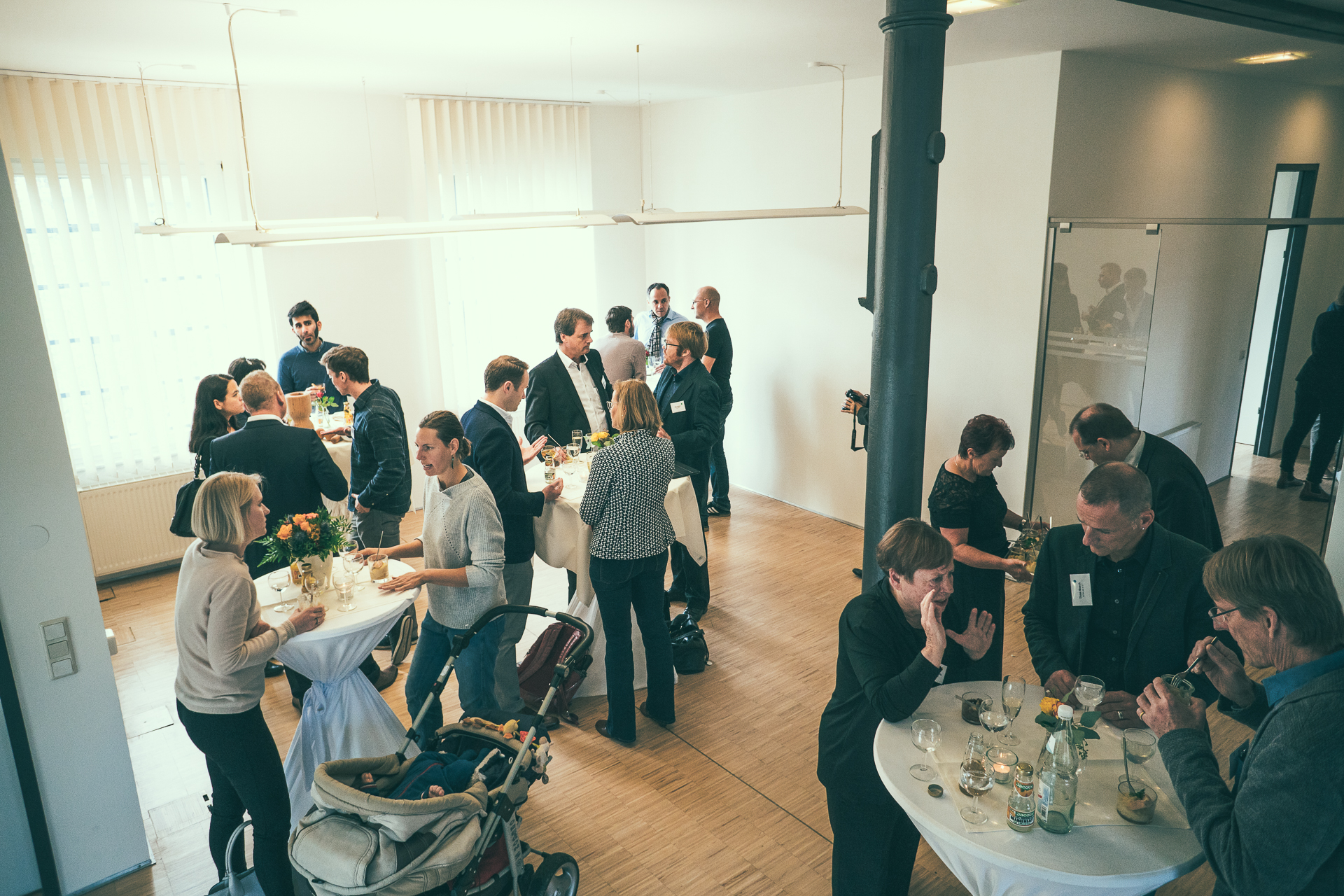 Neugier trifft Erfahrung Fabrik Sonntag